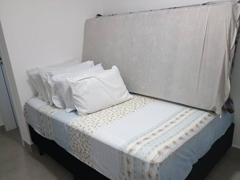 Apto De 1 Com Ar Condicionado *