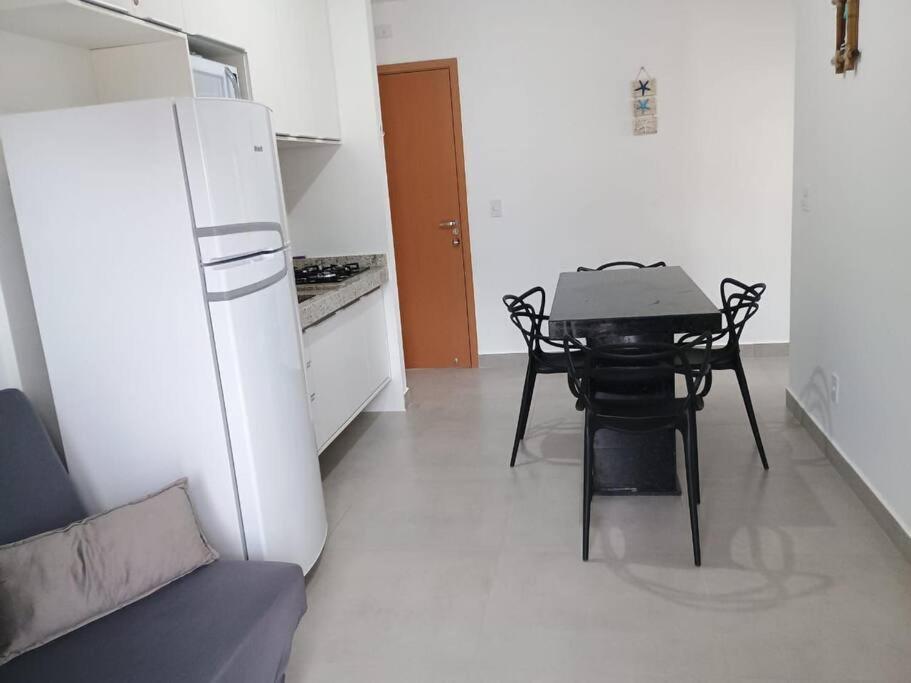 Apartamento Apto De 1 Com Ar Condicionado