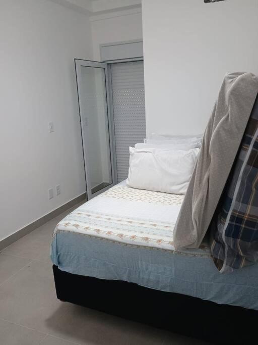 Apartamento Apto De 1 Com Ar Condicionado *